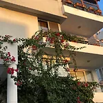 Rix Apartment